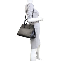 Louis Vuitton Marly MM Epi Mannequin
