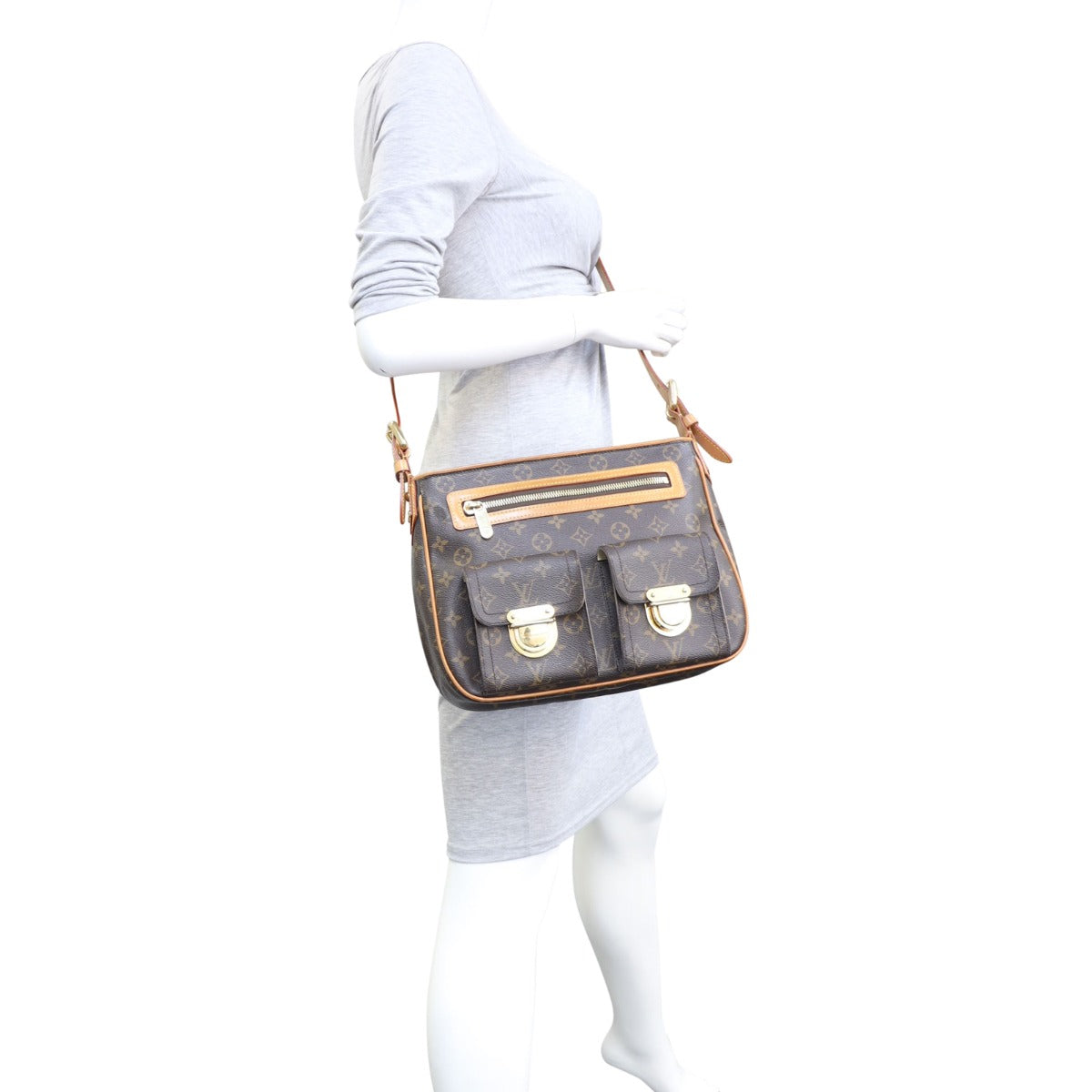 Louis Vuitton Hudson GM Monogram Mannequin
