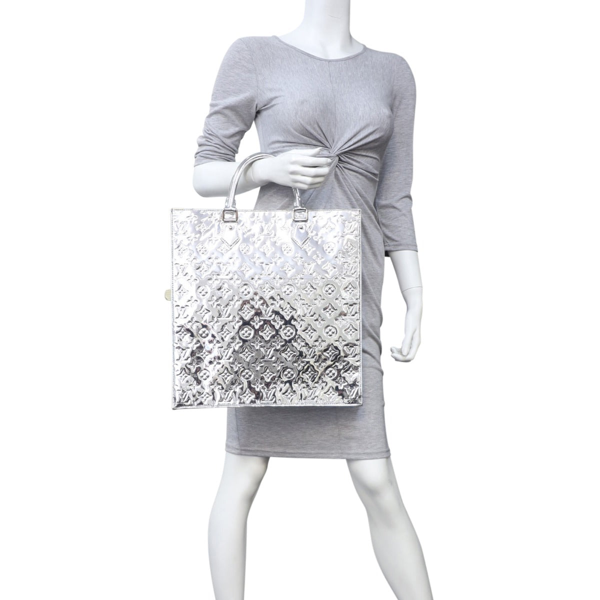 Louis Vuitton Sac Plat Monogram Miroir Mannequin
