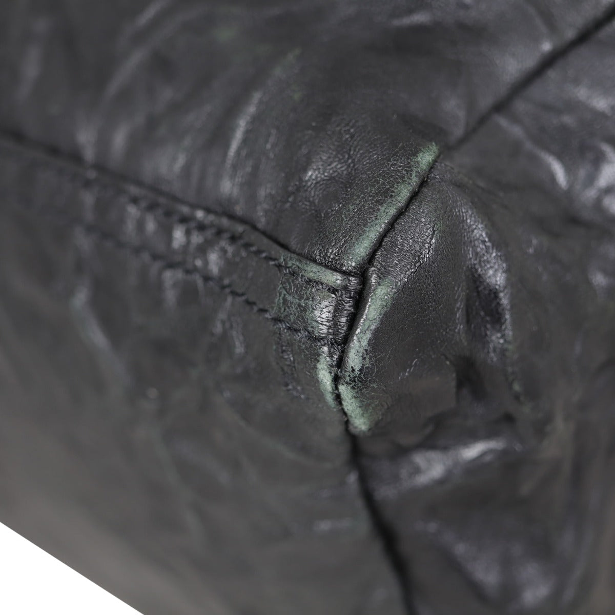 Givenchy Pandora Medium Corner
