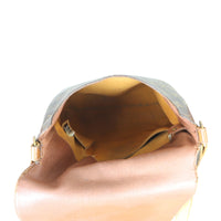 Louis Vuitton Musette Salsa Monogram Whole interior
