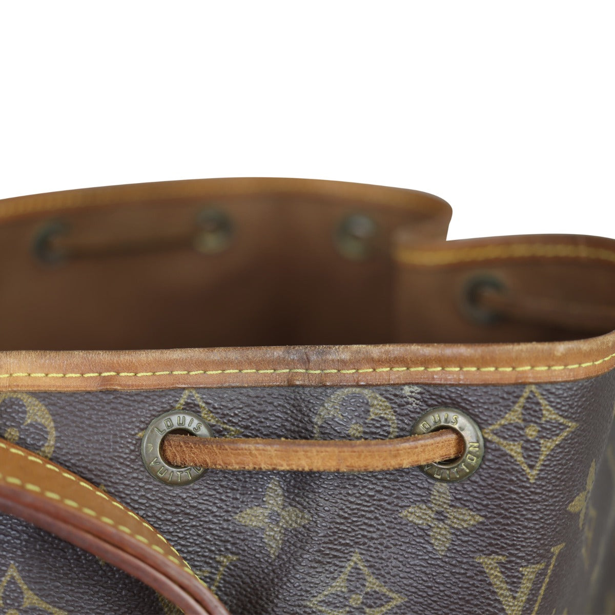 Louis Vuitton Noe Monogram Corner
