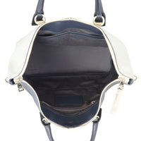 Chloe Baylee Medium Whole interior
