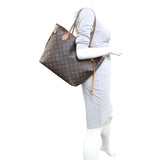 Louis Vuitton Neverfull MM Monogram Mannequin
