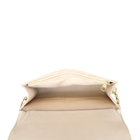 Louis Vuitton Ana Chain Clutch Monogram Vernis Whole interior
