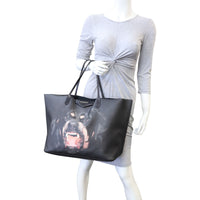 Givenchy Rottweiler Antigona Shopping Tote Large Mannequin
