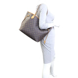 Louis Vuitton Neverfull MM Monogram Mannequin
