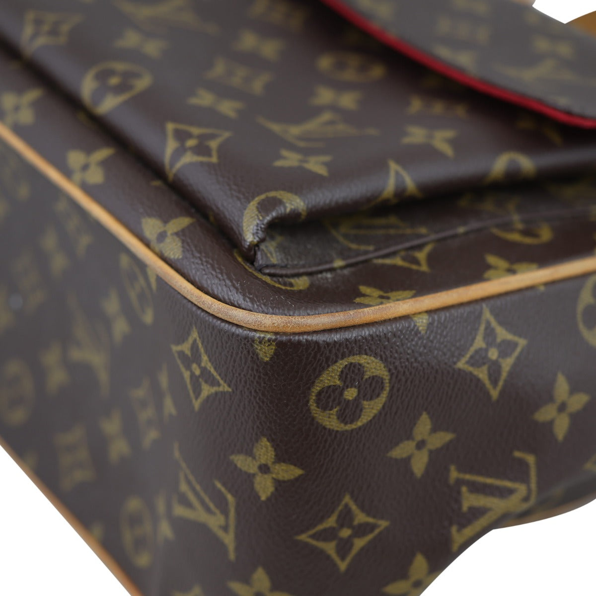 Louis Vuitton Multipli-Cite Monogram Corner
