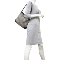 Gucci GG Supreme Messenger Bag Mannequin
