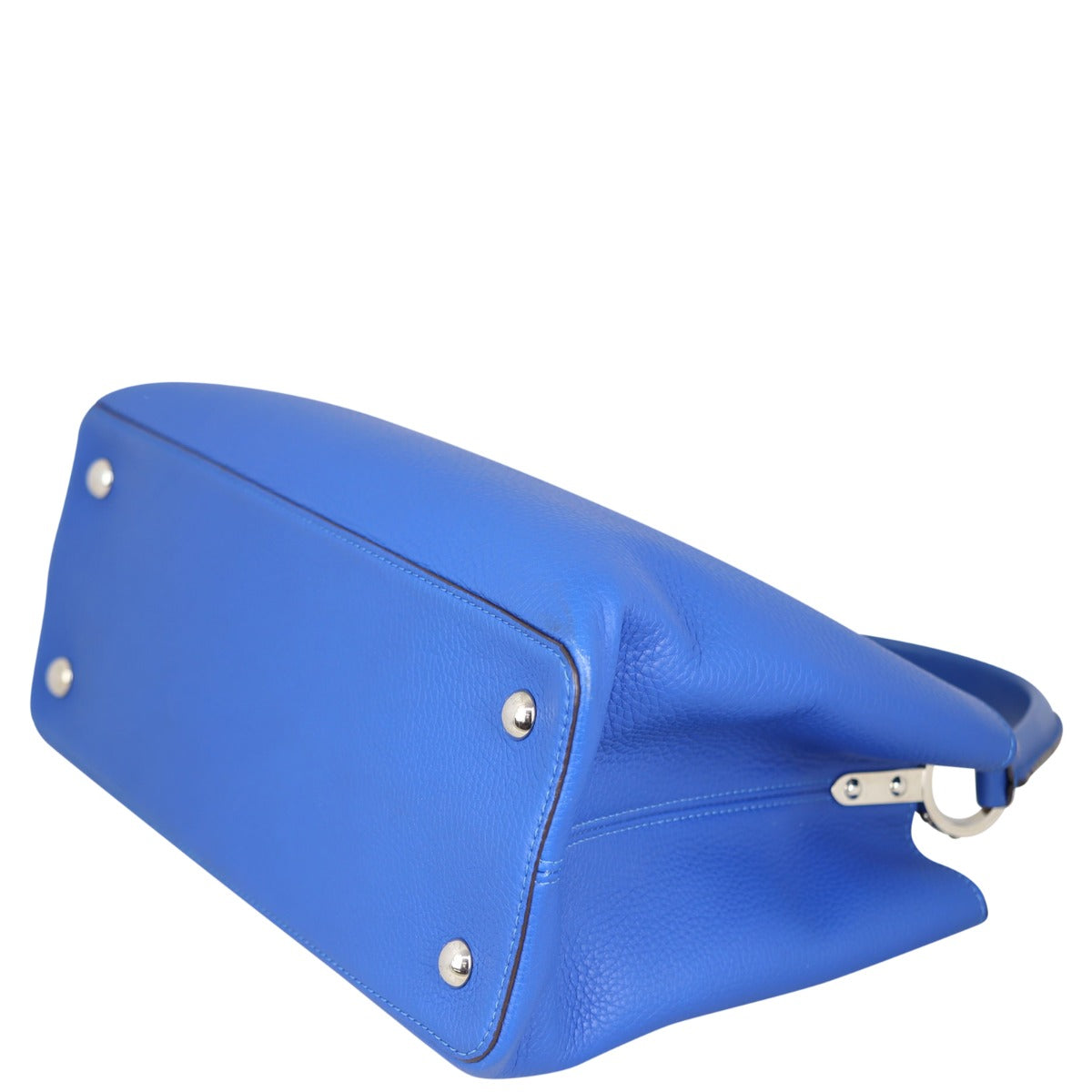 Louis Vuitton Capucines MM Corner
