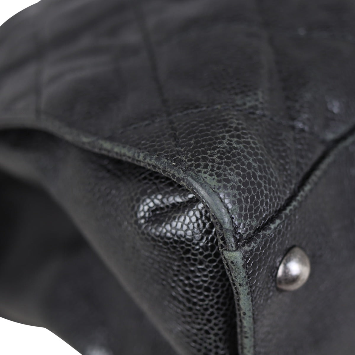 Chanel CC Chain Tote Corner
