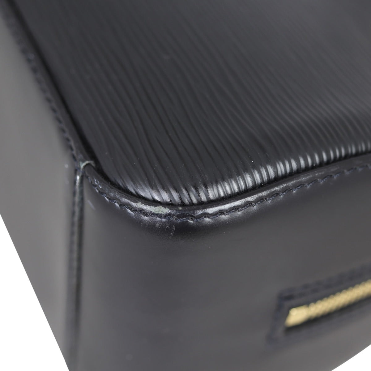 Louis Vuitton Jasmin Epi Corner
