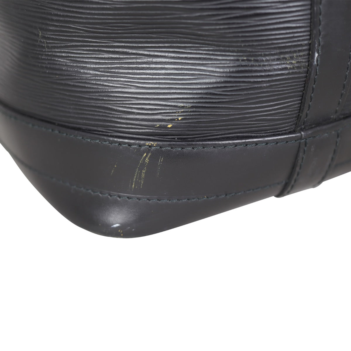 Louis Vuitton Noe Epi Corner
