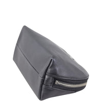 Chanel Cosmetic Pouch Corner
