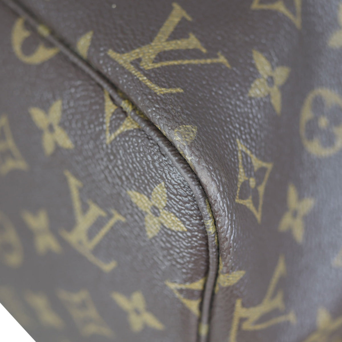 Louis Vuitton Neverfull MM Monogram Corner