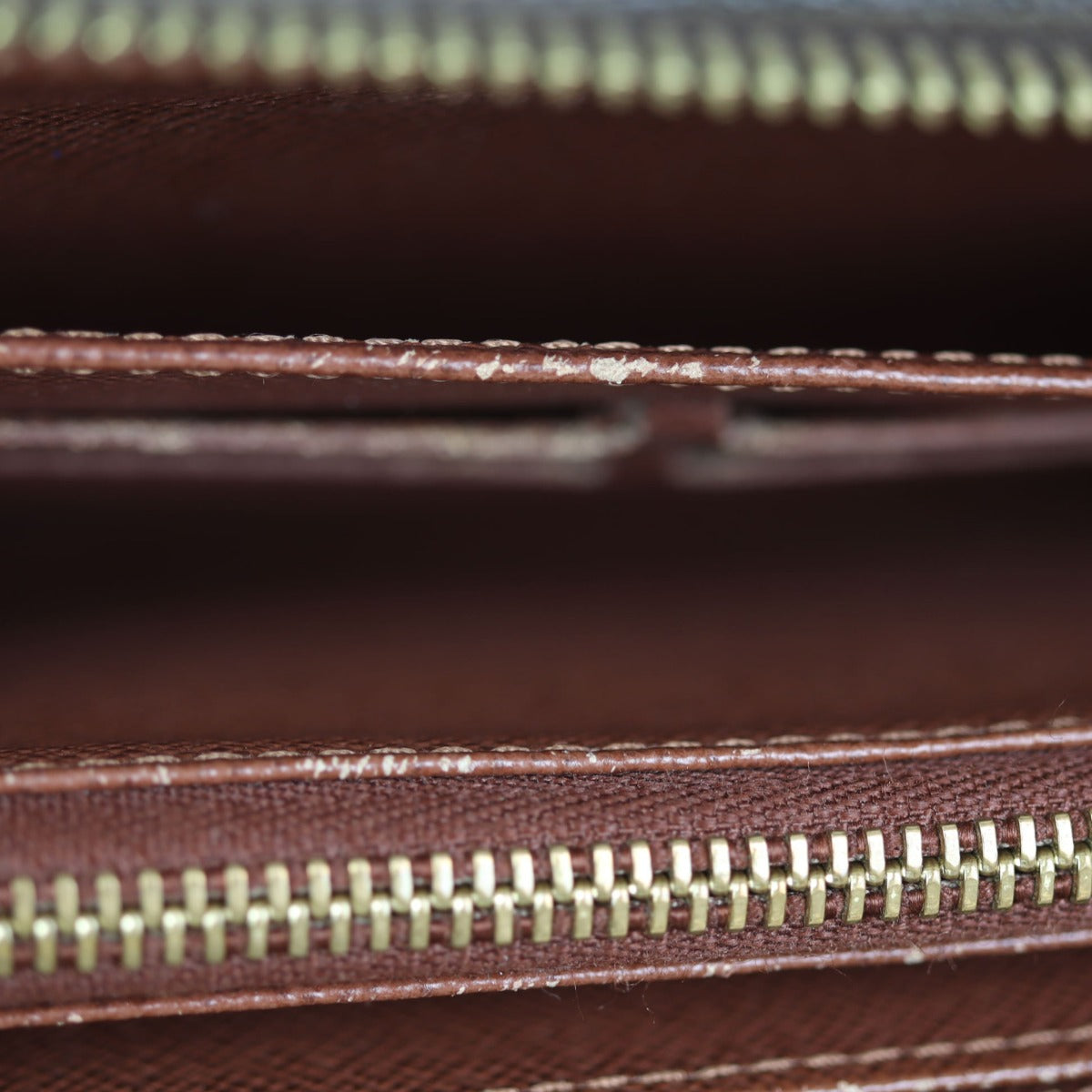 Louis Vuitton Zippy Wallet Monogram Corner
