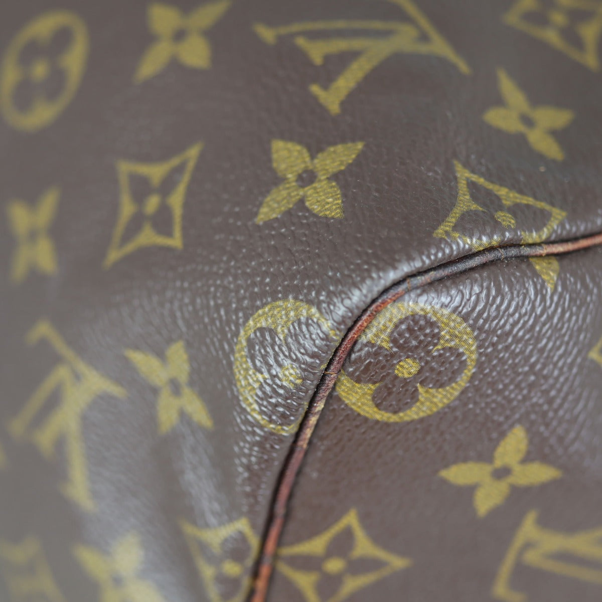 Louis Vuitton Speedy 40 Monogram Corner
