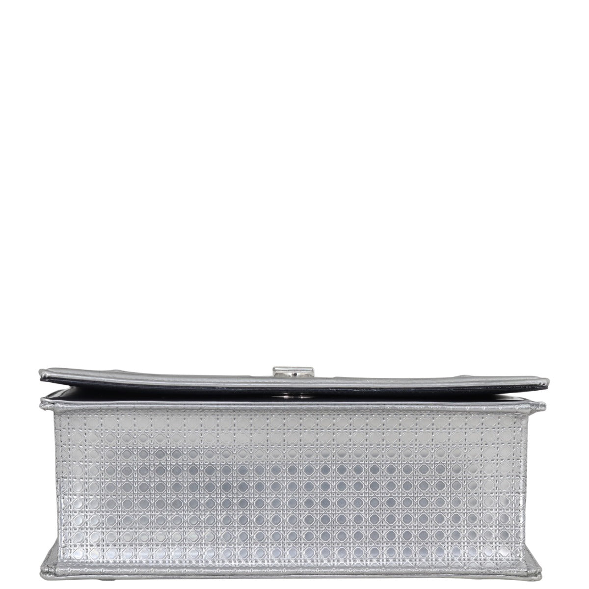 Dior Diorama Micro-Cannage Base
