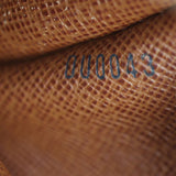 Louis Vuitton Papillon 26 Code