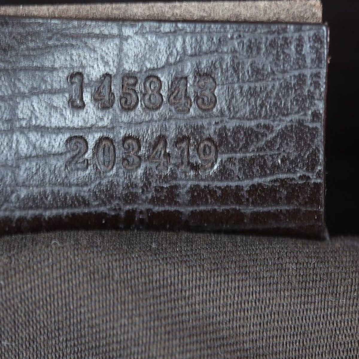 Gucci GG Supreme Web Large Shopping Tote Date code
