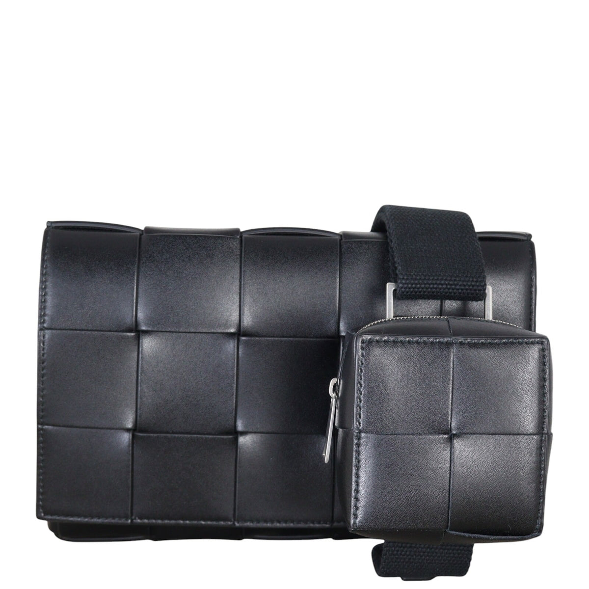 Bottega Veneta Cassette Messenger Bag_IMG_4737.jpg
