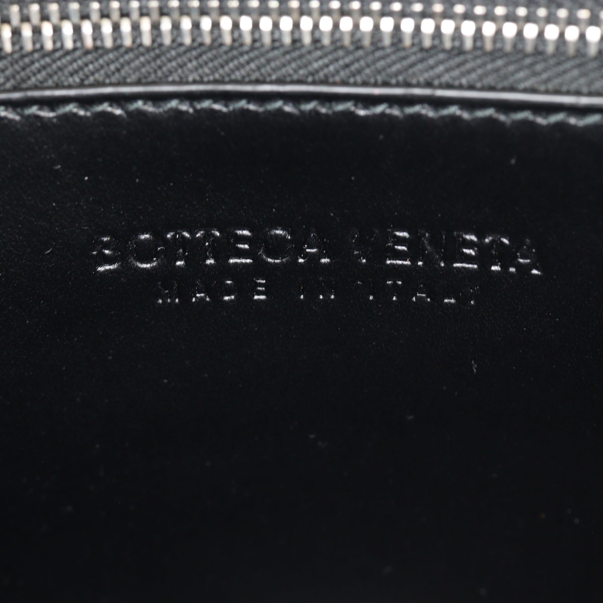 Bottega Veneta Cassette Messenger Bag_IMG_4741.jpg