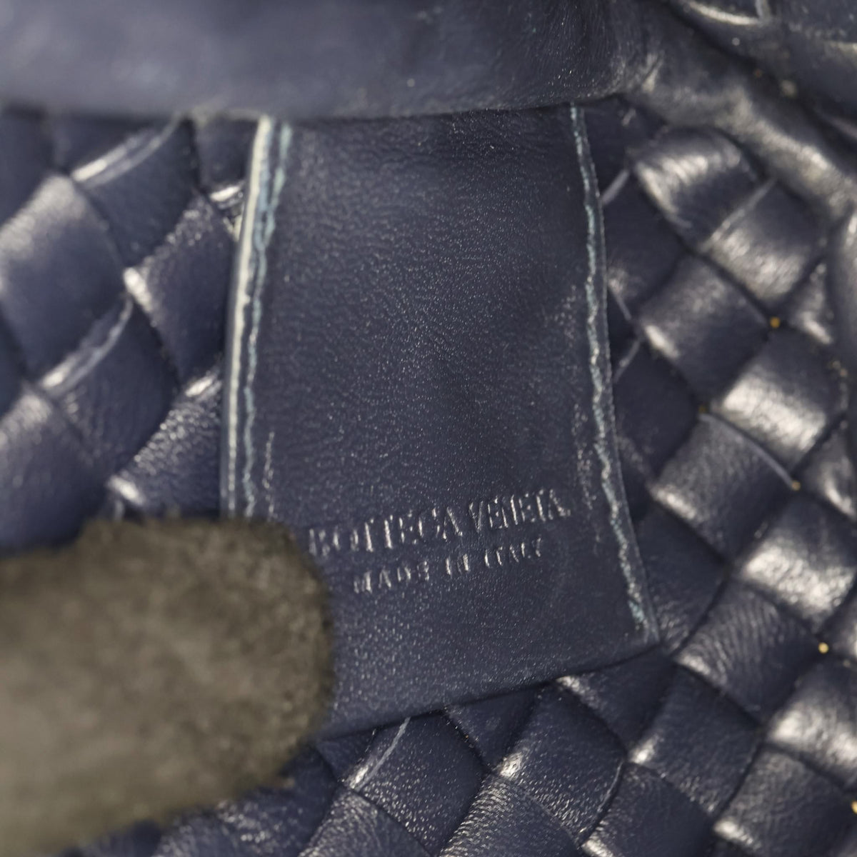 Bottega Veneta Intrecciato Cobble Small_IMG_7503.jpg