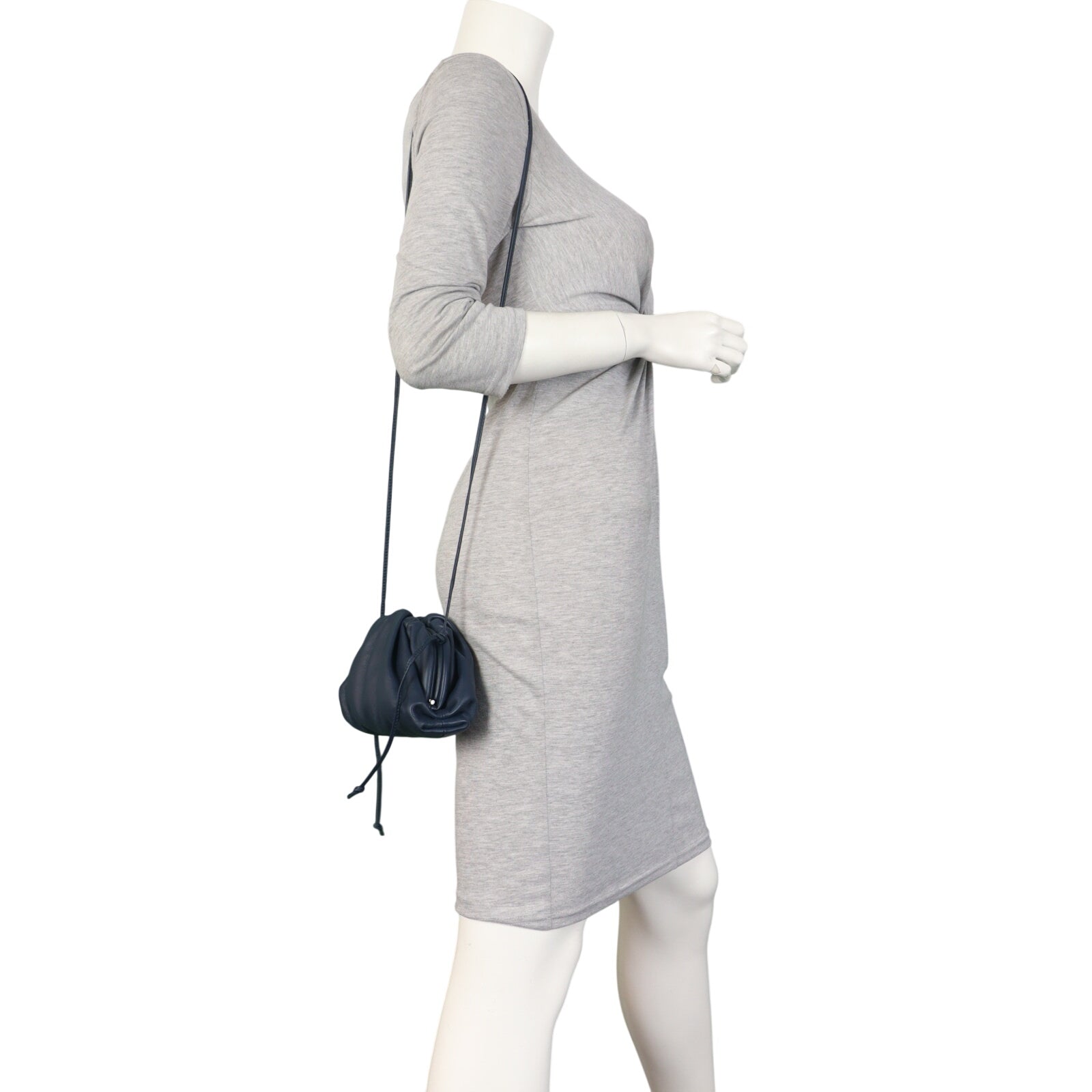Bottega Veneta The Mini Pouch (navy)_IMG_2354.jpeg
