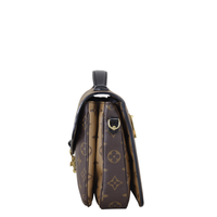 Louis Vuitton Pochette Metis Monogram Reverse