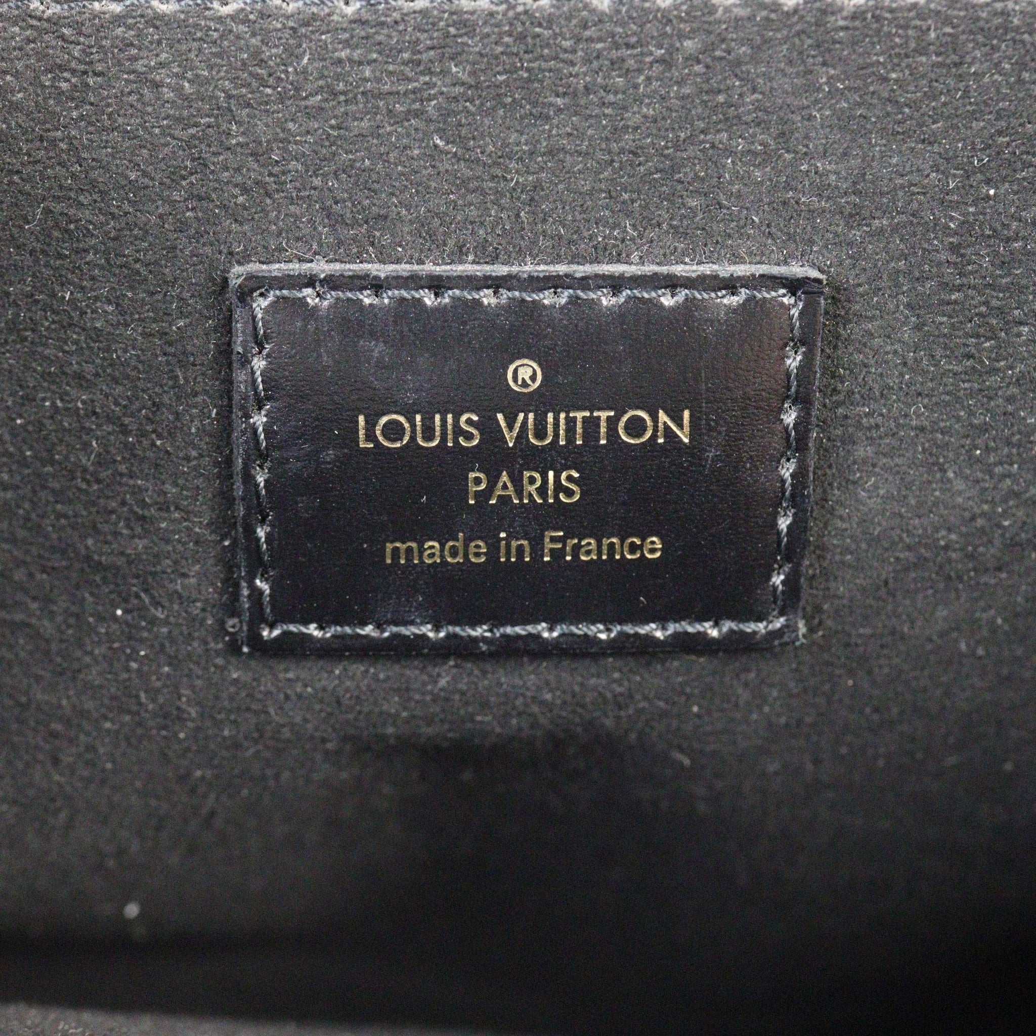 Louis Vuitton Pochette Metis Monogram Reverse