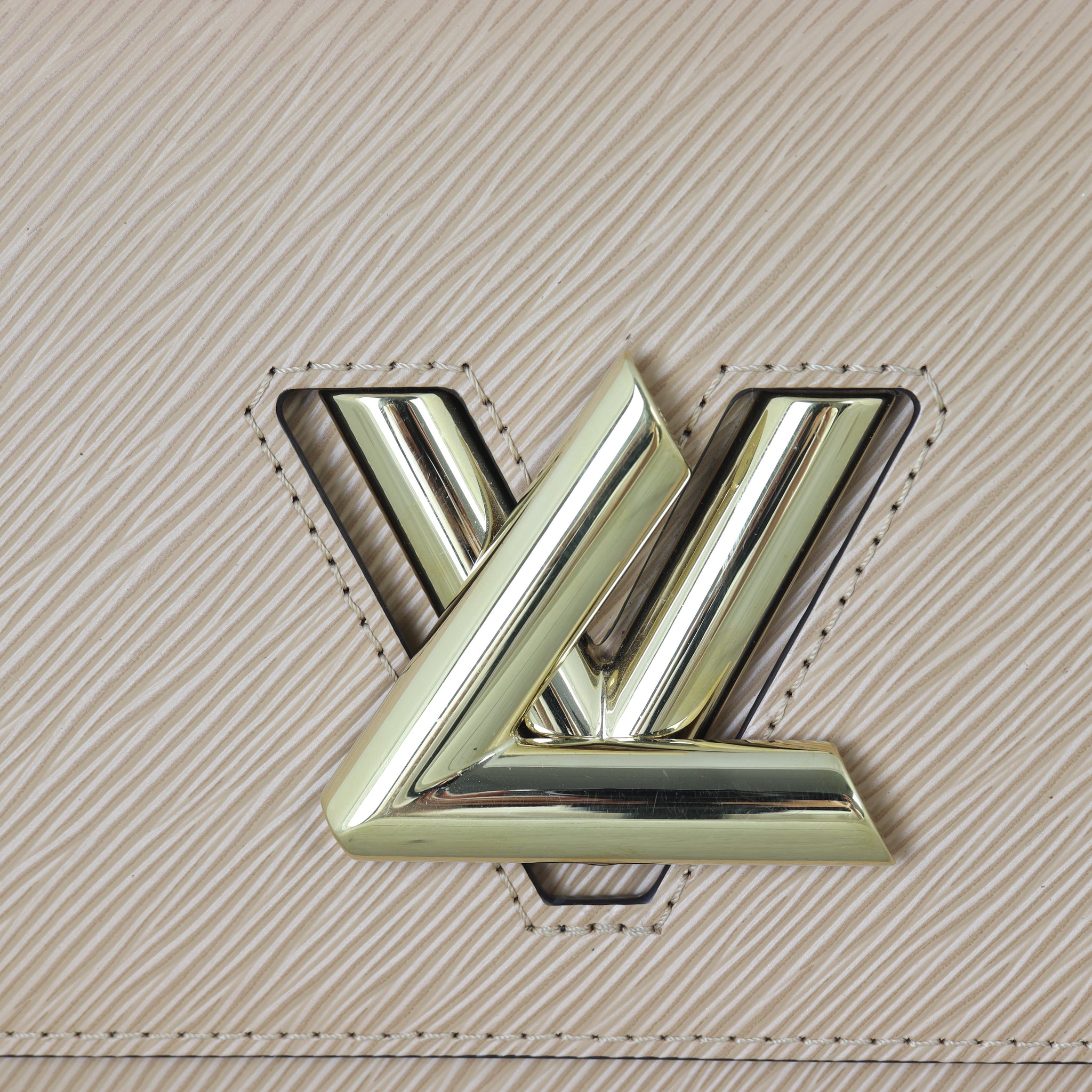 Louis Vuitton Twist MM Epi