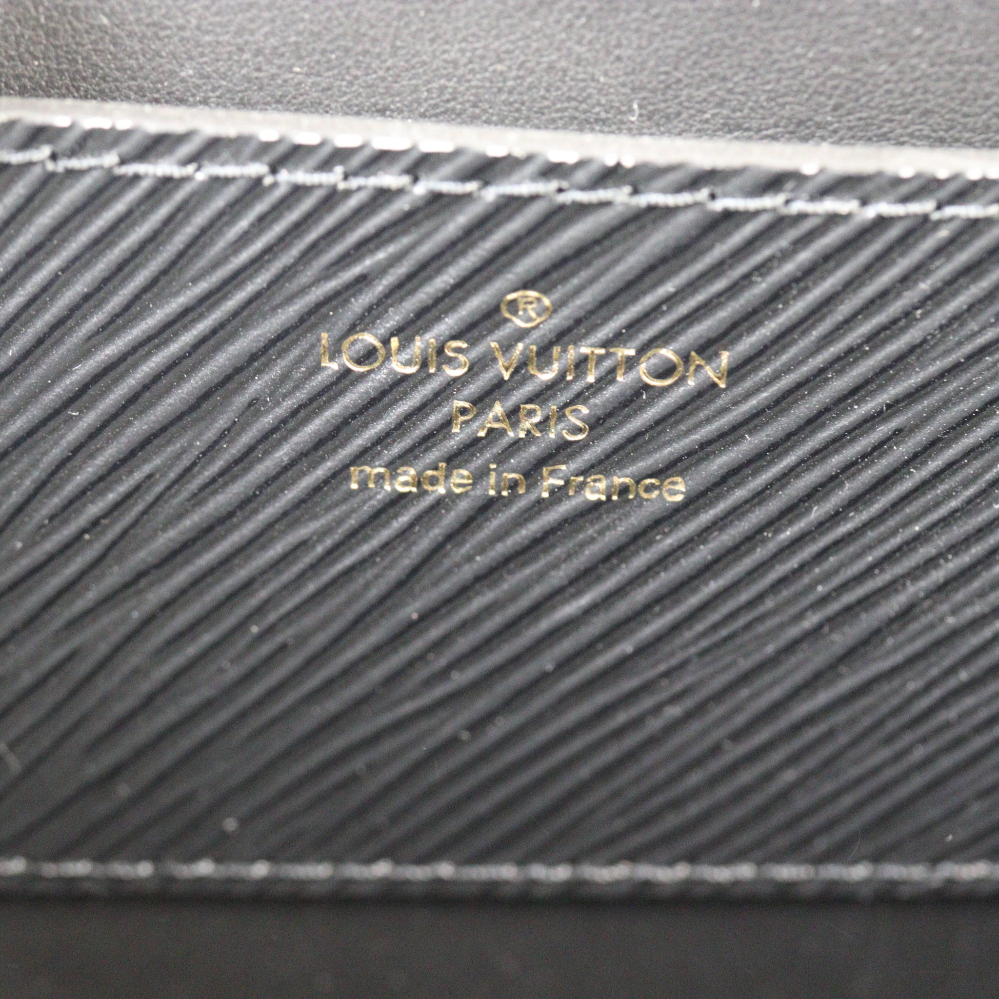 Louis Vuitton Twist MM Epi