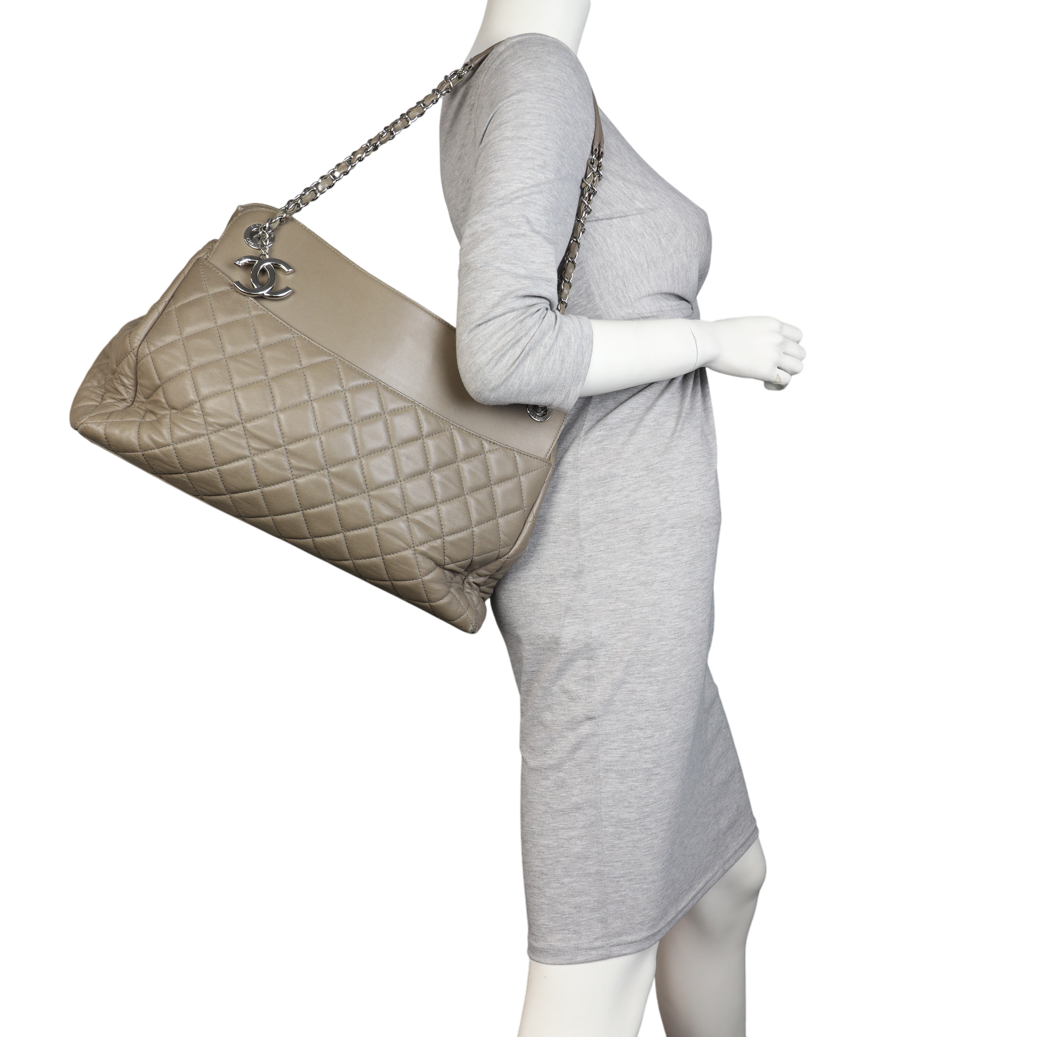 Chain CC Chain Shoulder Bag