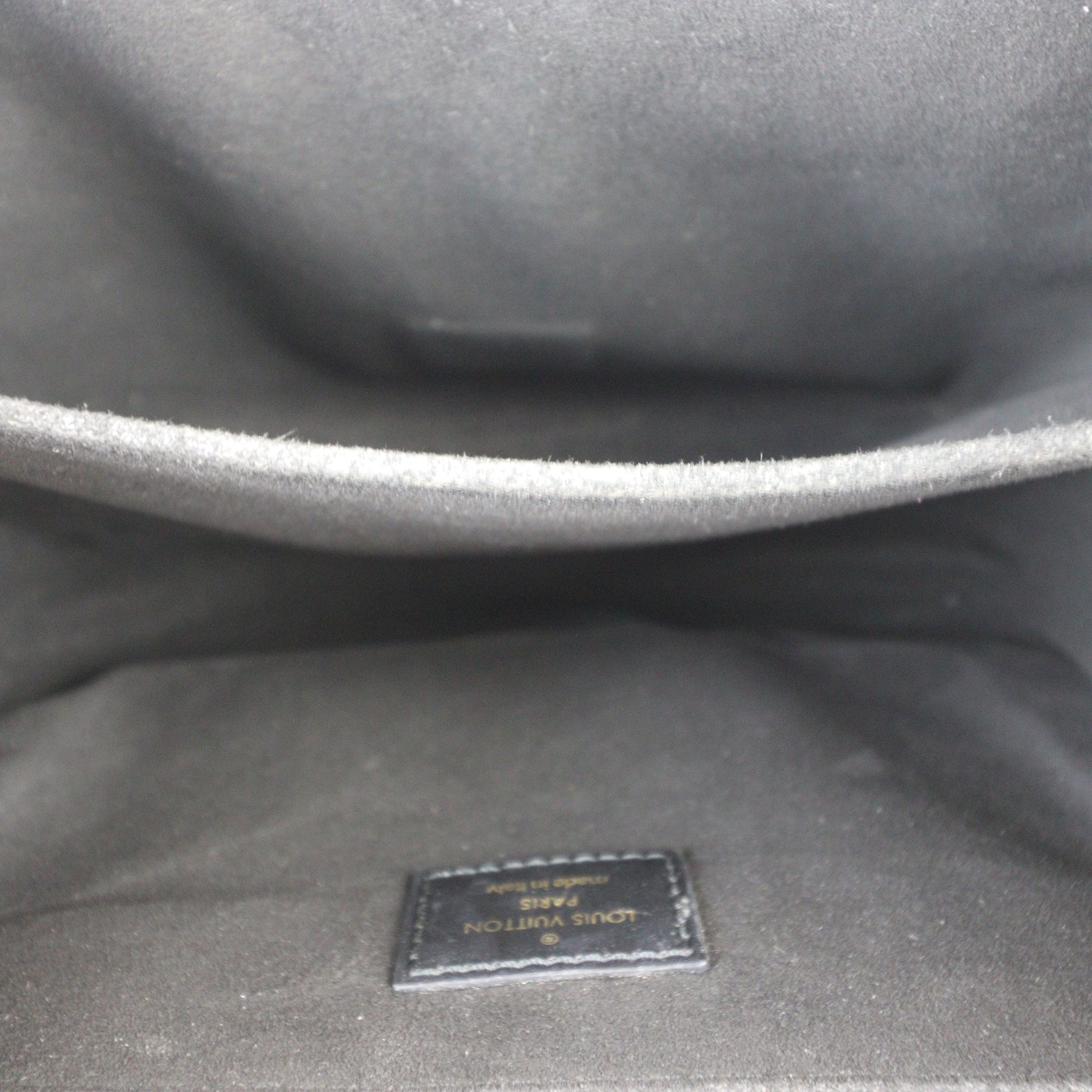 Louis Vuitton Pochette Metis Monogram Reverse