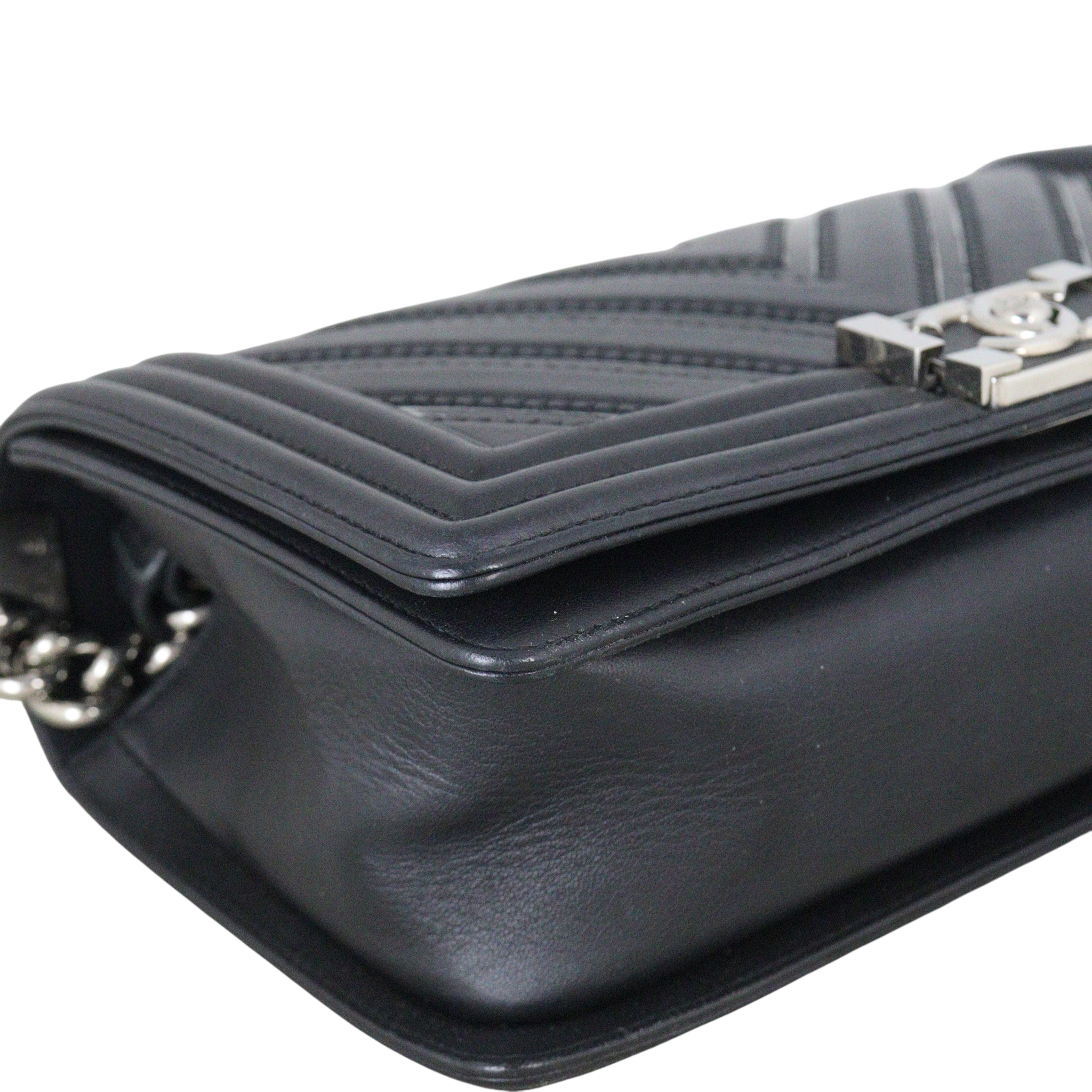 Chanel Boy Old Medium Chevron Holographic