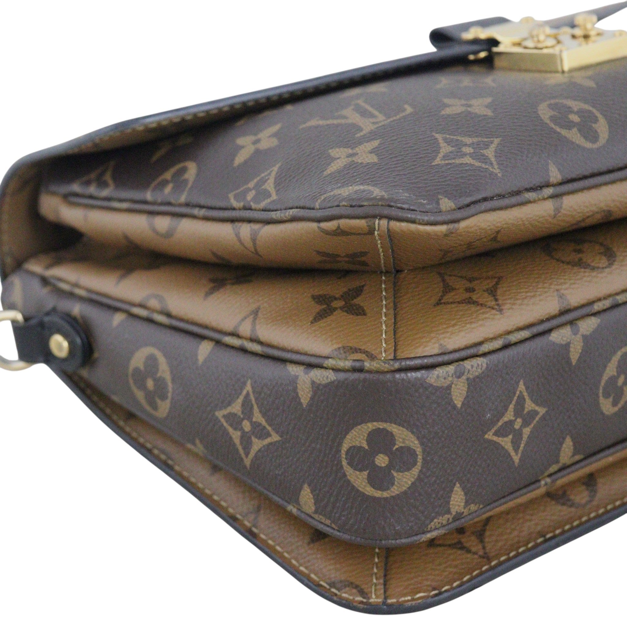 Louis Vuitton Pochette Metis Monogram Reverse