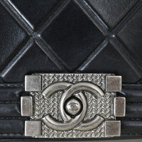 Chanel Boy Old Medium Paris-Salzburg