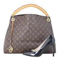 Louis Vuitton Artsy MM Monogram