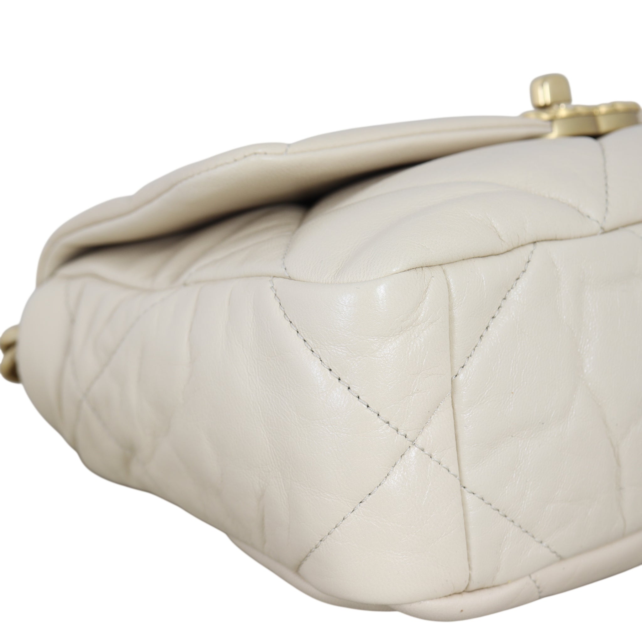 Chanel 19 Flap Bag Medium