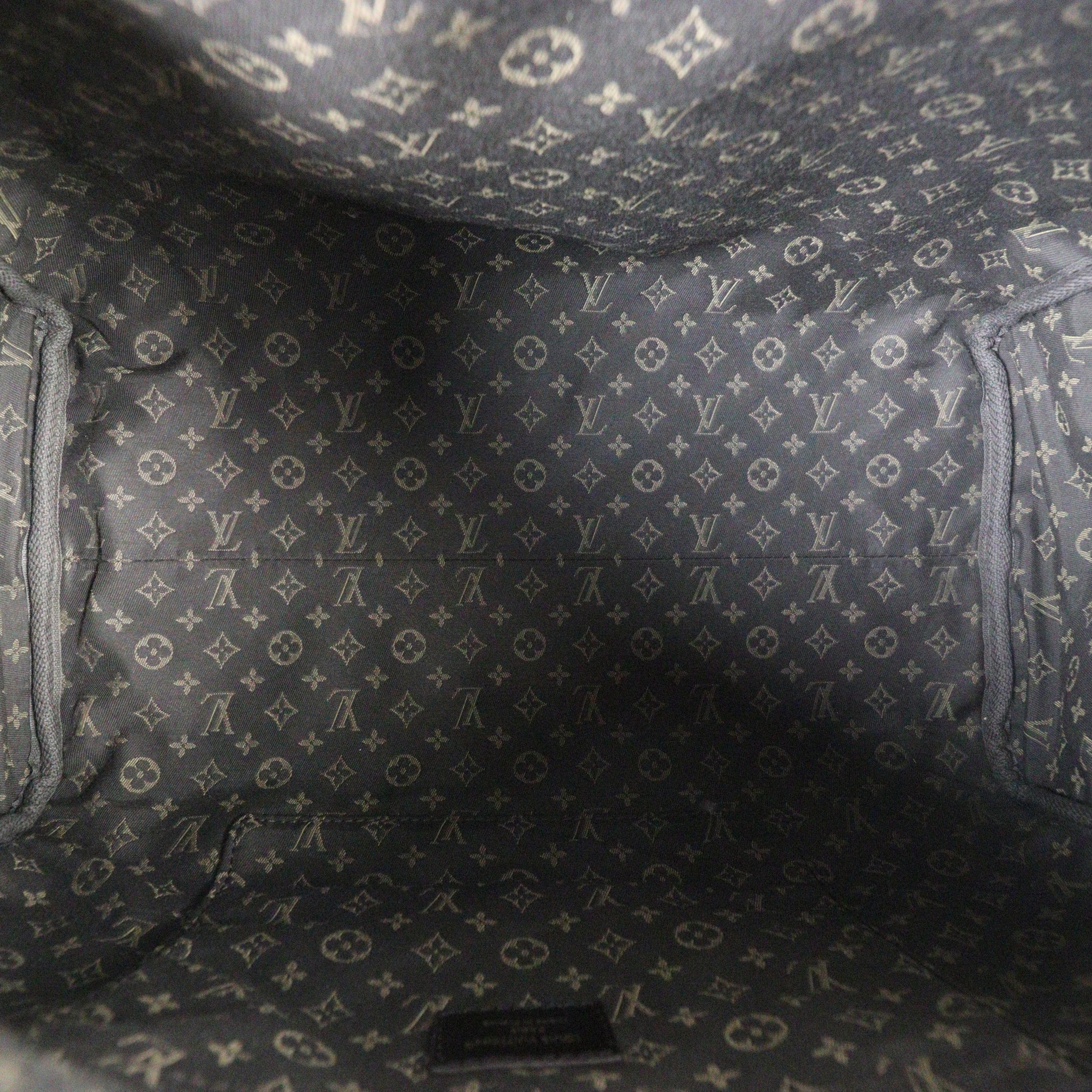 Louis Vuitton Express MM