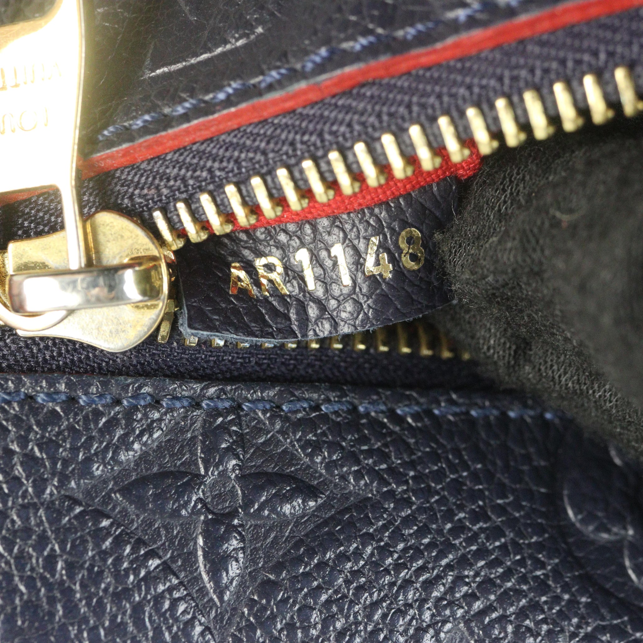 Louis Vuitton Pochette Metis Monogram Empreinte