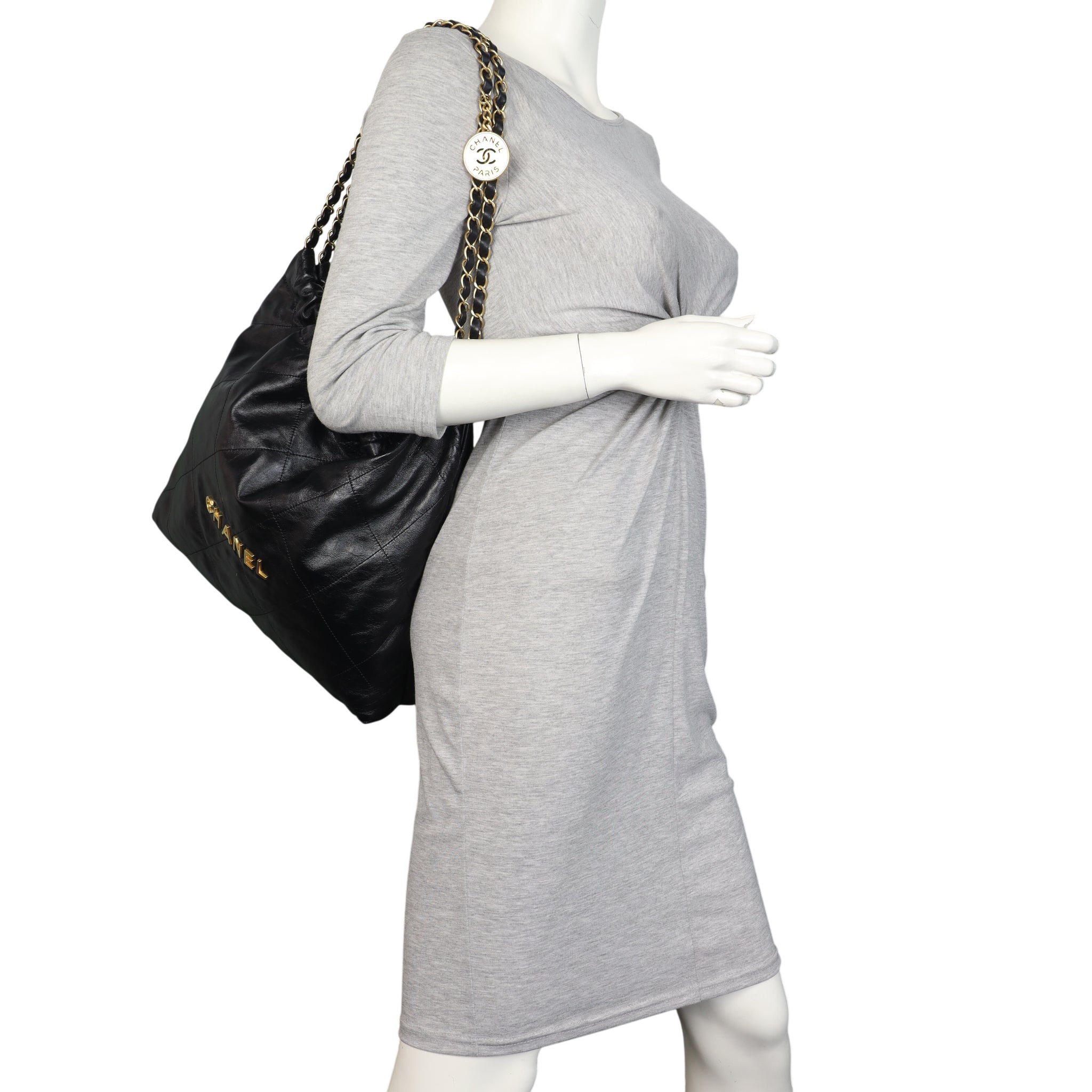 Chanel 22 Hobo Medium