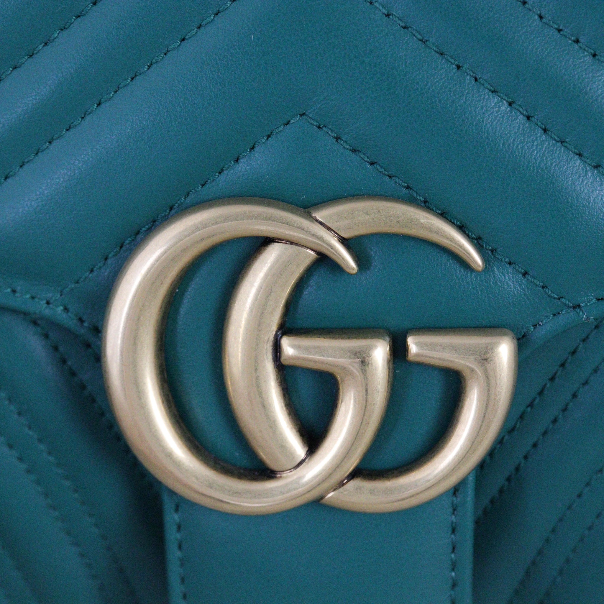 Gucci GG Marmont Matelasse Medium Shoulder Bag