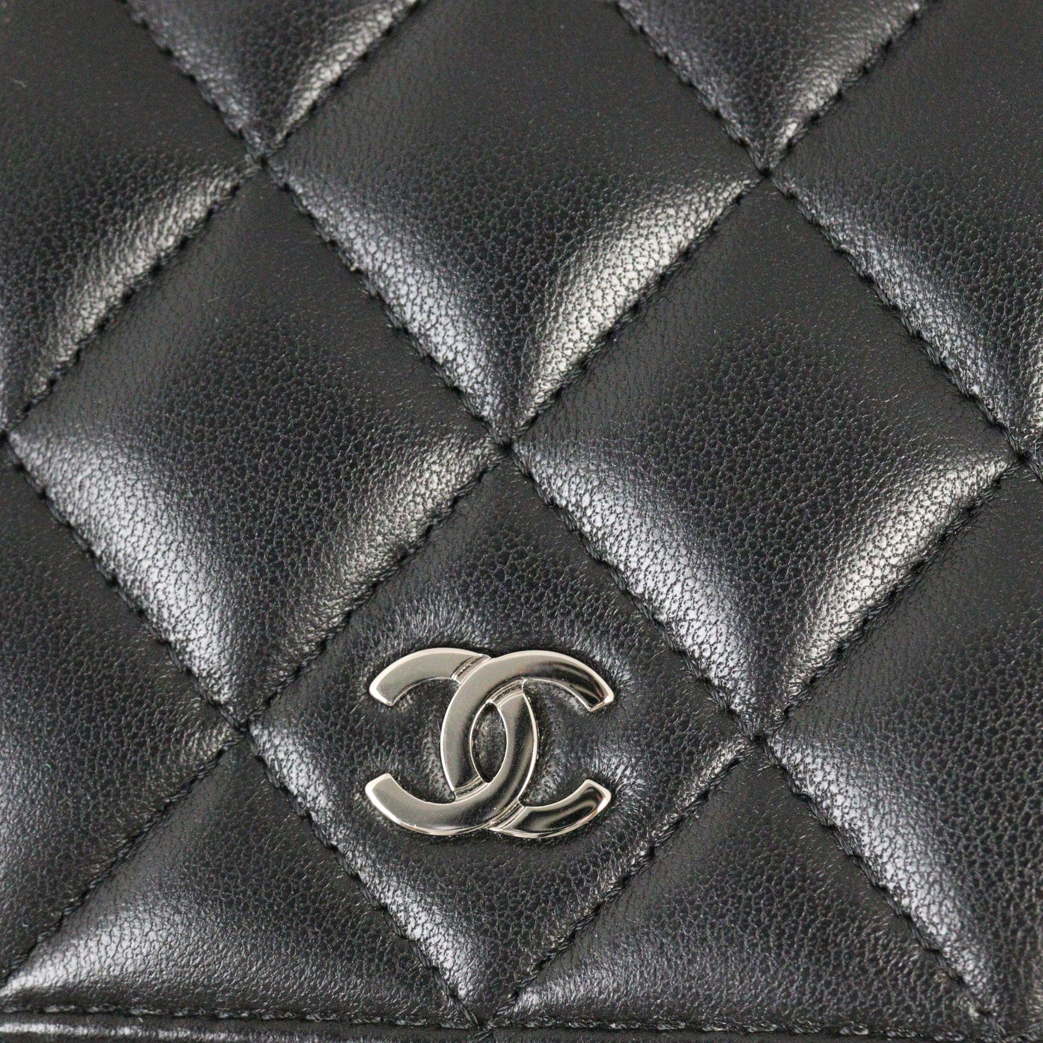 Chanel Classic Wallet on Chain