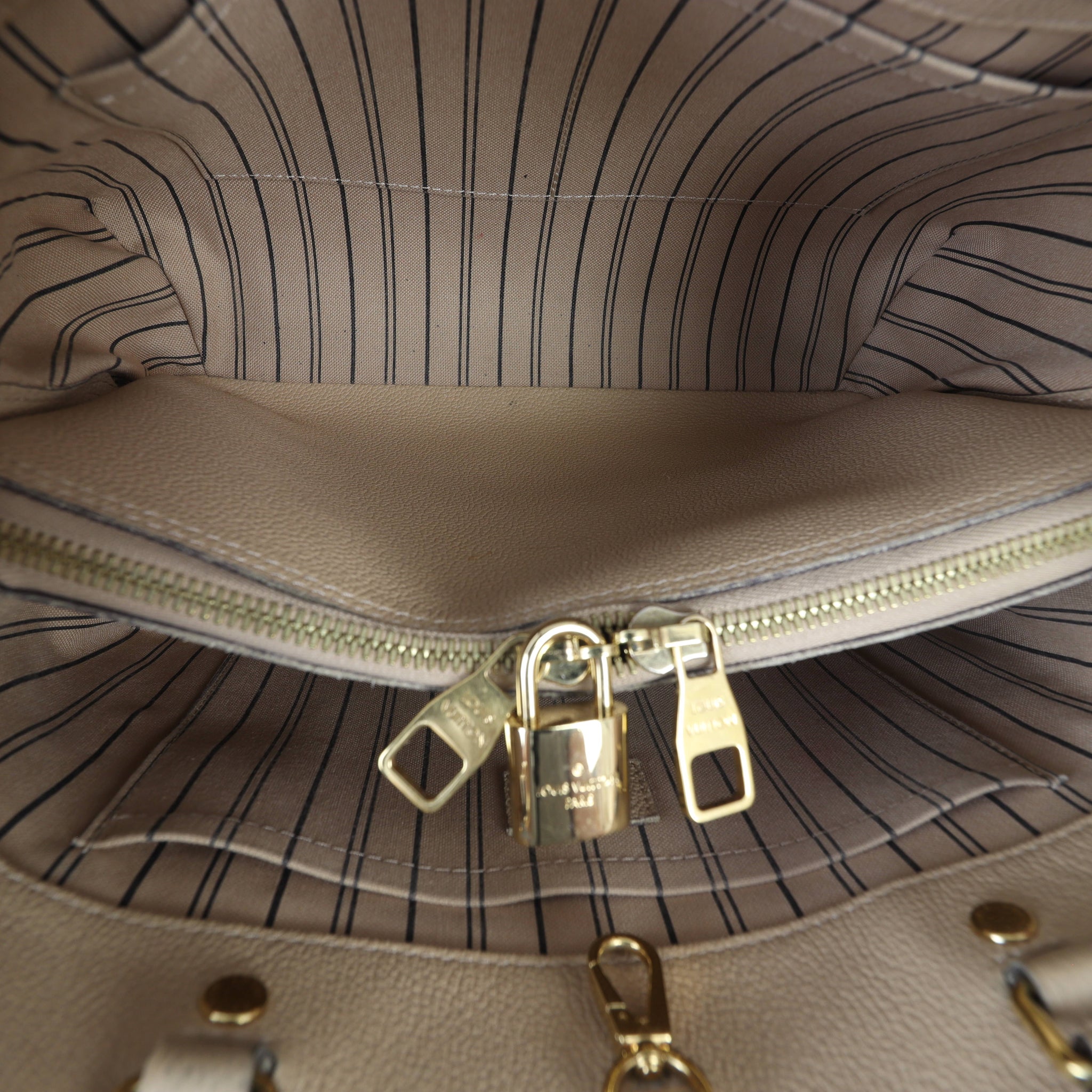 Louis Vuitton Montaigne MM Monogram Empreinte
