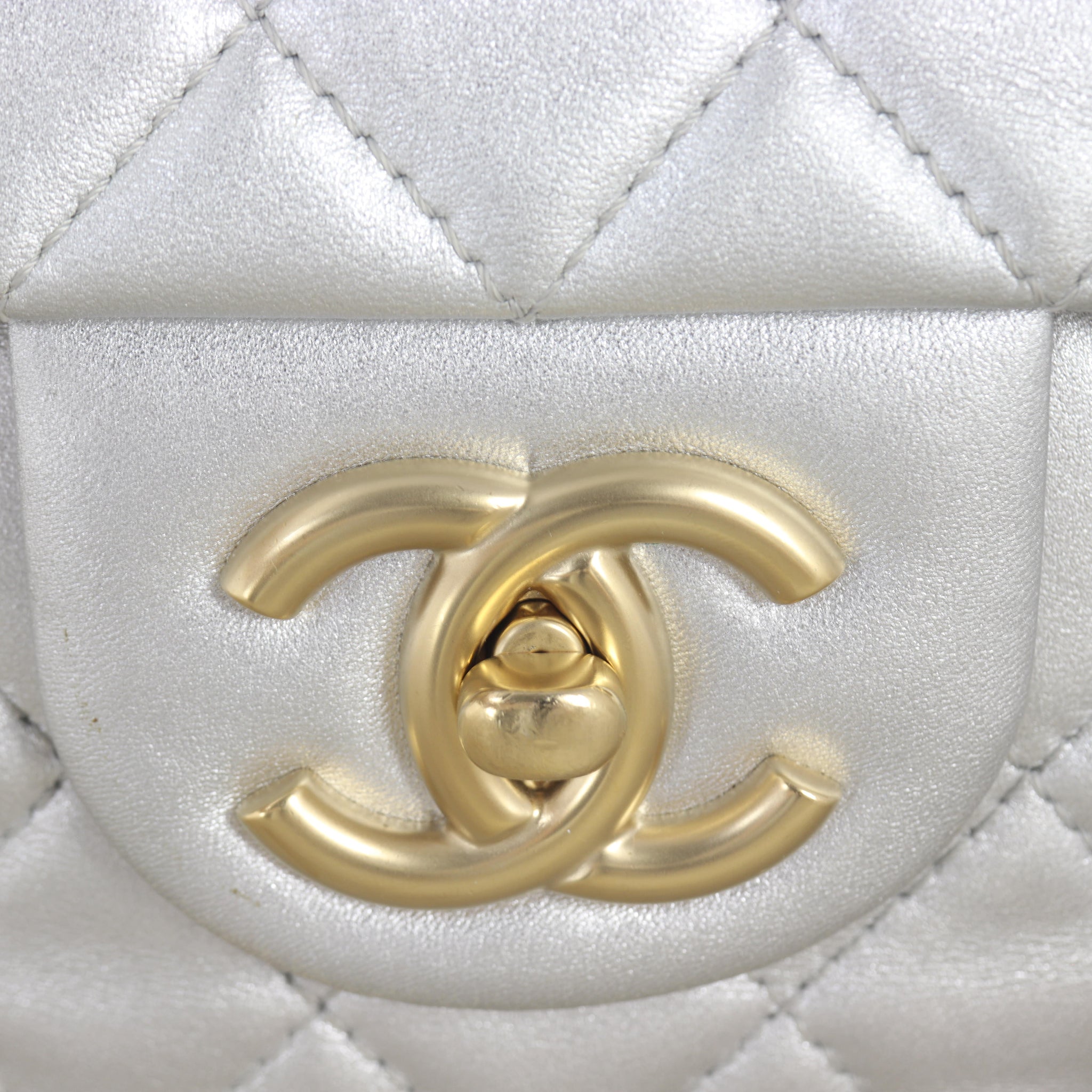 Chanel Classic Single Flap Maxi Lambskin