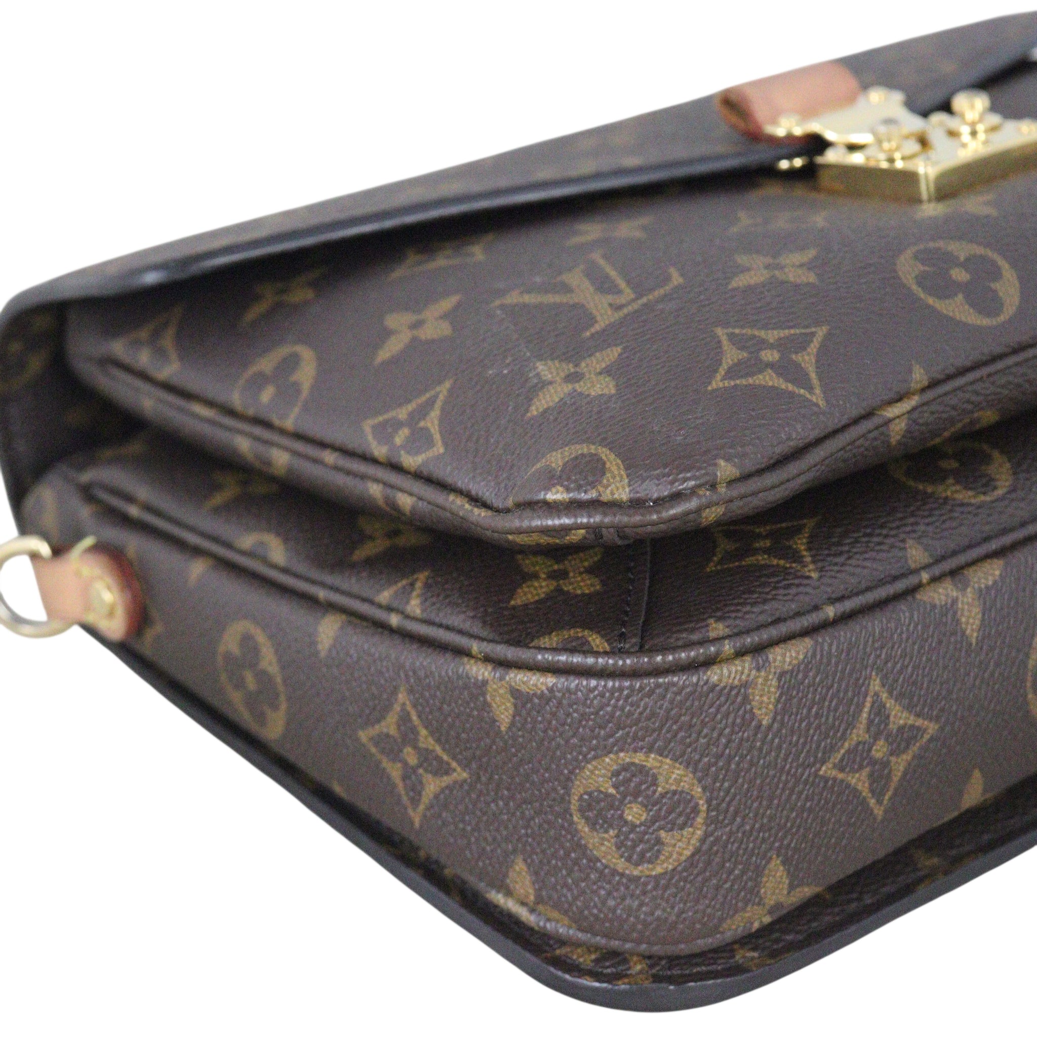 Louis Vuitton Pochette Metis Monogram