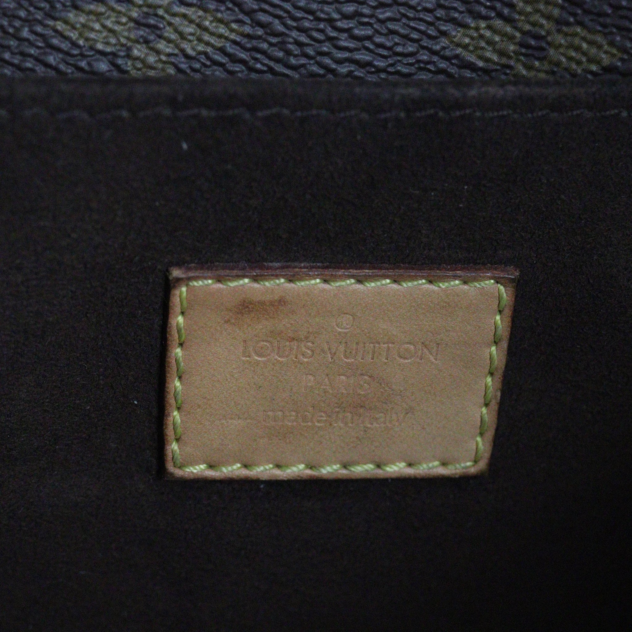 Louis Vuitton Pochette Metis Monogram