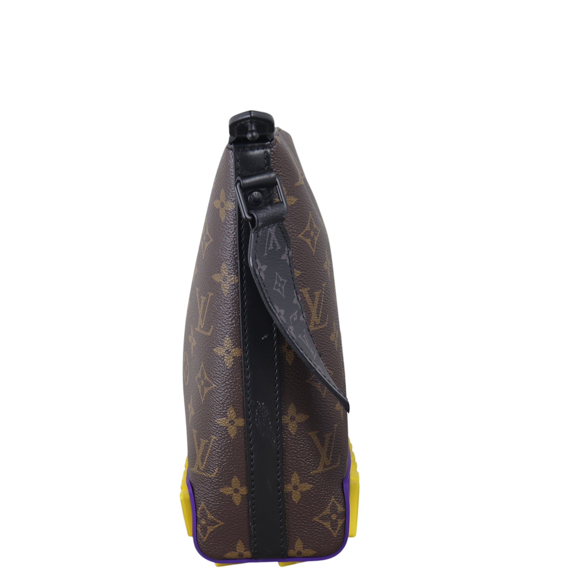Louis Vuitton Rubber Cruiser Messenger Monogram