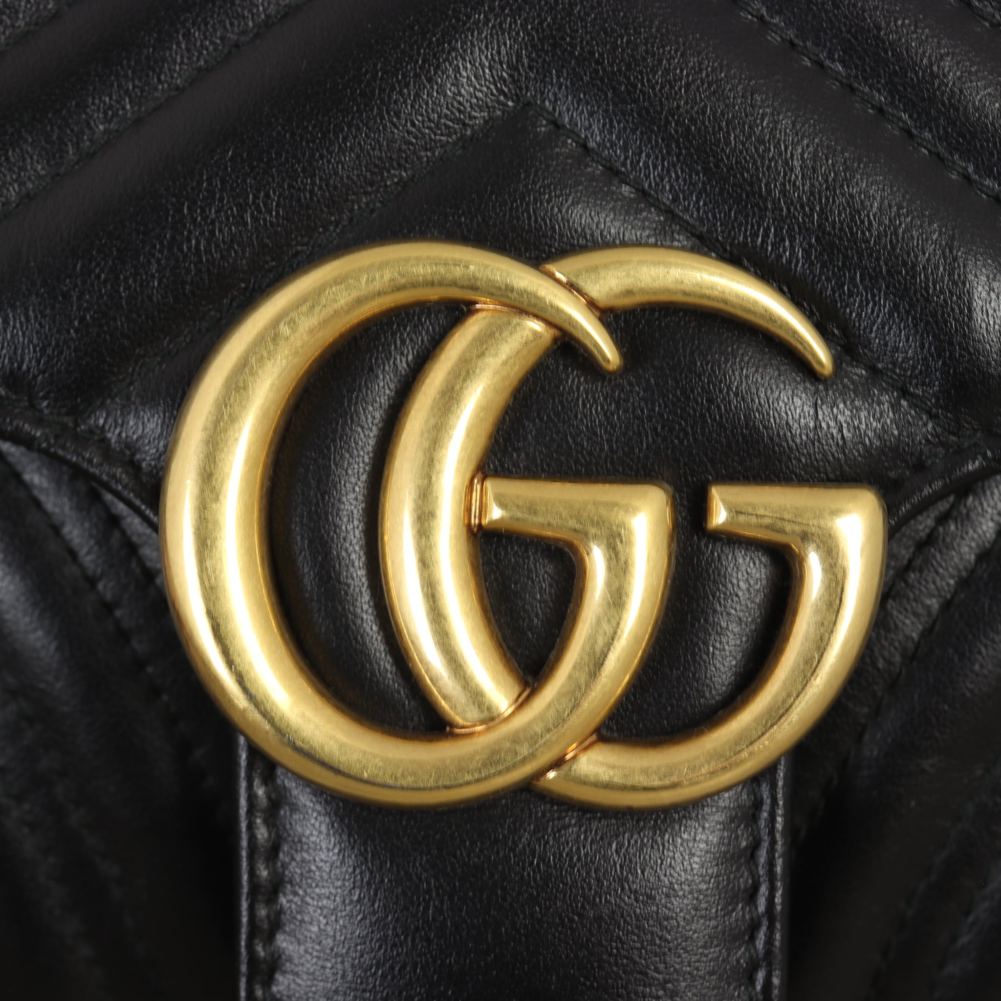 Gucci GG Marmont Matelasse Medium Shoulder Bag